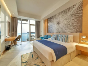 Royal Central Hotel & Resort — the Palm