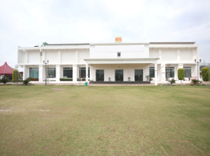 OYO 12766 Nimantran Resort