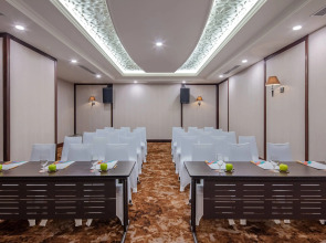 Melia Vinpearl Danang Riverfront