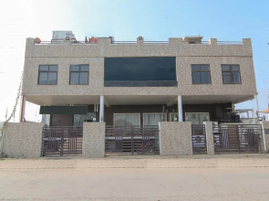 OYO 1358 Hotel Crossroad