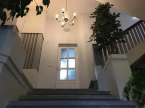 Freedom65 Hostel And Caravan