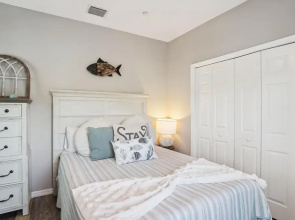 Mariner's Pointe 701