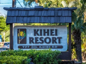 Kihei Resort 128 1 Bedroom Condo by RedAwning