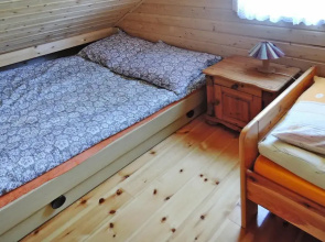 Chalet Near Baltic Sea and Wolinski Park