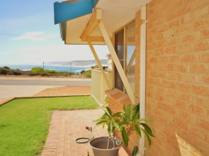 Cliffs Unit 1 - KalbarriWA