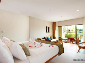 Отель Rawai Palm Beach Resort