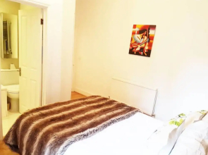 Beautiful Battersea 2 Bedroom Garden Flat