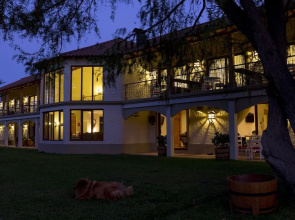 La Perla Hotel