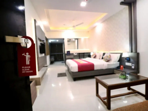 Hotel President by OYO