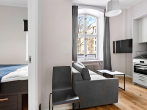 Best Western Hotel at 108