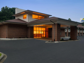 Days Inn by Wyndham Lexington