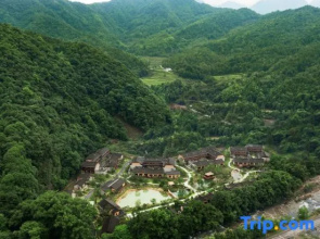 Julong Guniujiang Resort
