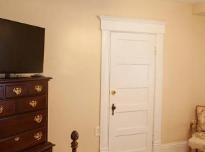 The Wolf Manor