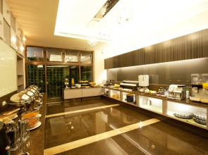 Lishiuan International Hotel