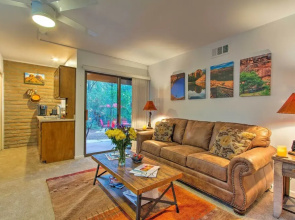 Romantic Sedona Suite w/ Patio < 1 Mi to Trails