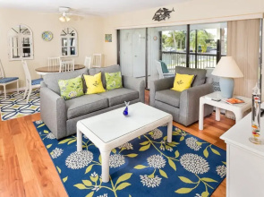 Mariner Point 732