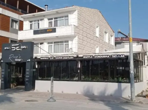 Renos Otel Cafe Sigacik