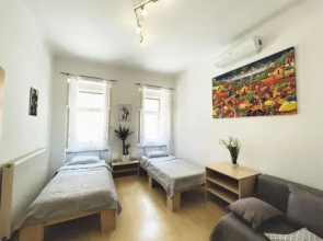 Central Apartment Viktorija Tour As