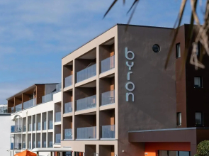 8 Putsborough - Luxury Apartment at Byron Woolacombe, only 4 minute walk to Woolacombe Beach!