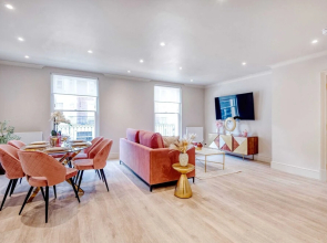 Marble Arch Suite 3-hosted by Sweetstay