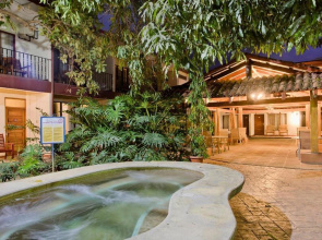 Hotel Boyeros