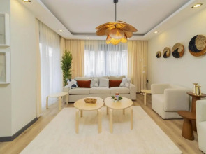 Sleek and Central Apartment in Muratpasa