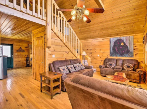 Scenic Sevierville Cabin: Hot Tub, Panoramic Views