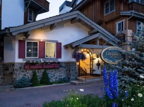Cozy and Convenient 2BR in Vail Village - Walk to Gondola One
