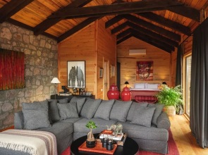 Simurg Inn