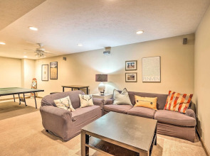 Game Room & Fire Pit: Spacious Elk Park Lodge!