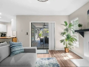 Hudson Retreat, 3 Bedroom Pool Home!