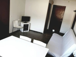 Àncora, apartamento 2 hab. con vistas al mar U1