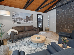 12 Quartz Mountain 2 Bedroom Home by RedAwning