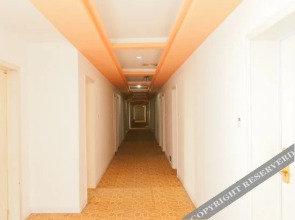 Yinxing Business Hotel