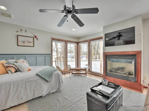 Pet-friendly Retreat w/ Deck: Steps to Marina!