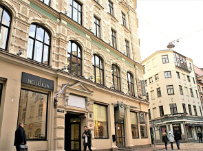 Rixwell Centra Hotel