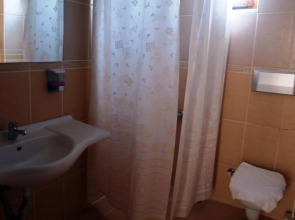 Отель Lemas Suite