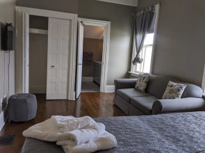 Stratford Suites - 66 Daly Ave