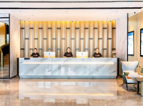 Atour Hotel Zhuhai Gongbei Fuhuali