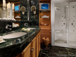 Отель Divani Caravel