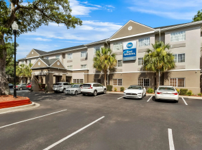 Best Western Patriots Point