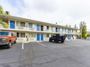 Motel 6 Klamath Falls, OR