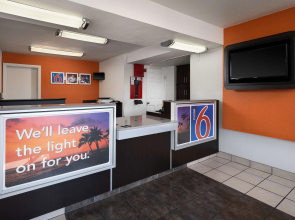 Motel 6 Carpinteria, CA - Santa Barbara - North