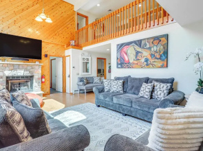 4 Mi to Slopes! Split Rock Resort Home w/ Fire Pit
