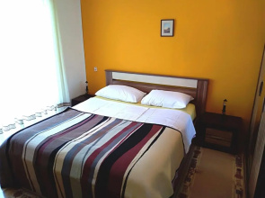 Ana Guest House