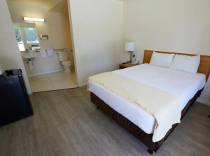 E-Z 8 Motel San Jose 1