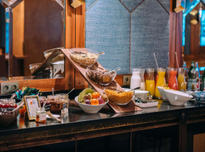 Hôtel Eiffel Blomet