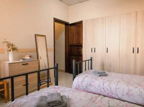 Sunny Maltese Townhouse Madonnina Kalkara