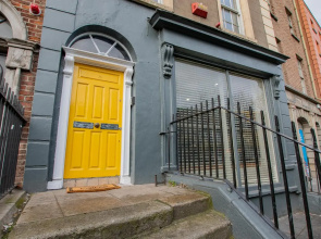 Dublin City Center, 15 Beds, Sleeps 18
