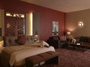 Regency Palace Hotel